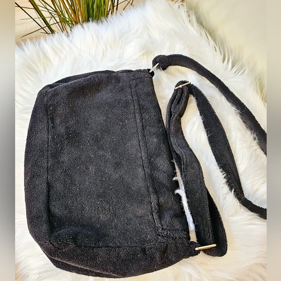 🖤 Chanel Crossbody Bag 🖤 - Picture 3 of 15